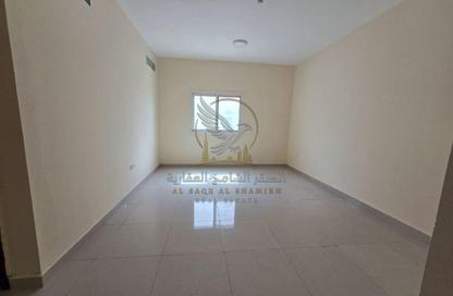 Apartment - 1 - 2 for rent in Al Qulaya'ah - Al Sharq - Sharjah Apartment - 1 - 2 for rent in Al Qulaya'ah - Al Sharq - Sharjah