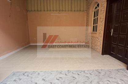 Villa - 3 - 3 for rent in Al Faseel - Fujairah