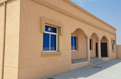 Villa - 3 Bedrooms - 3 Bathrooms for rent in Al Riffa - Ras Al Khaimah