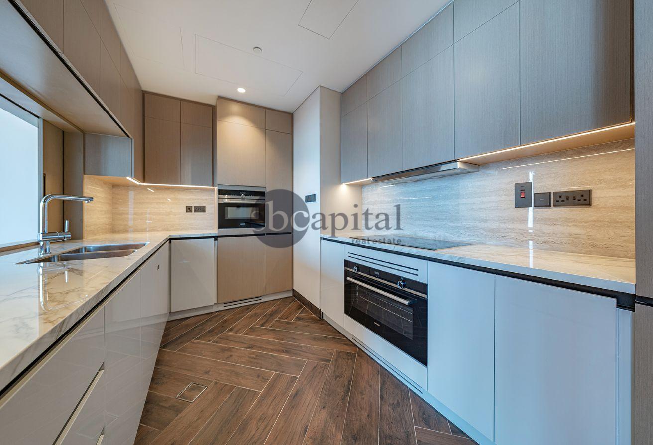 BURJ KHALIFA VIEW | PENTHOUSE LEVEL| UNFURNISHED photo 16