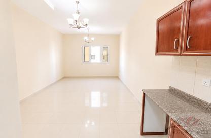 Apartment - Studio - 1 for rent in Muwaileh 29 Building - Muwaileh - Sharjah