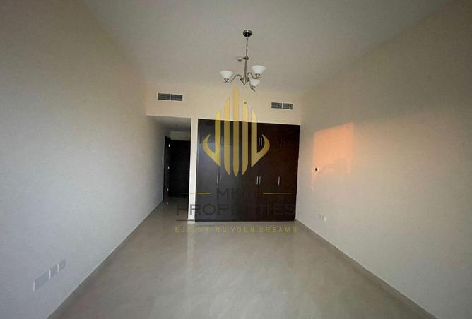 98260515 - Property Image 2