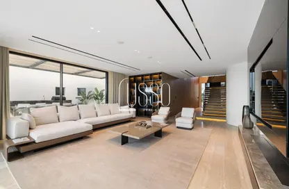 Villa - 5 Bedrooms - 6 Bathrooms for sale in Garden Homes Frond L - Garden Homes - Palm Jumeirah - Dubai