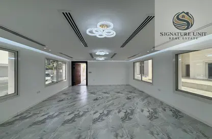 Villa - 5 Bedrooms - 7 Bathrooms for rent in Al Barsha South 1 - Al Barsha South - Al Barsha - Dubai