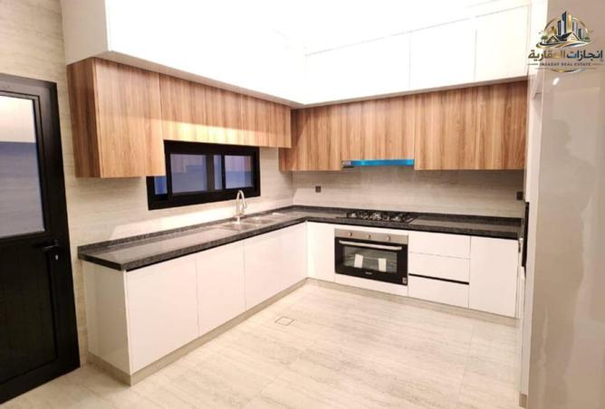 77387162 - Property Image 3