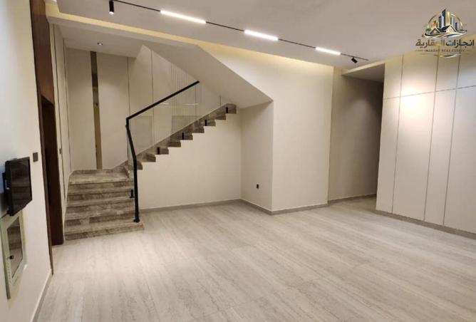 77387162 - Property Image 2