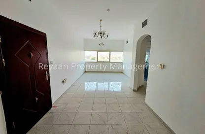 Apartment - 2 Bedrooms - 2 Bathrooms for rent in Al Wahda Building - Al Majaz 2 - Al Majaz - Sharjah