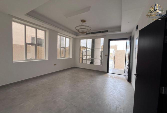 104699637 - Property Image 2