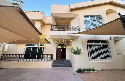 Villa - 4 Bedrooms - 5 Bathrooms for rent in Jumeirah 1 Villas - Jumeirah 1 - Jumeirah - Dubai