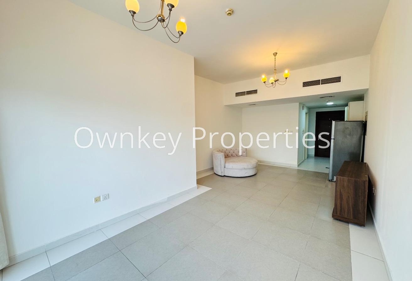 Spacious Studio | Ready To Move | 6 Cheques photo 5