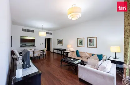 Apartment - 1 Bedroom - 2 Bathrooms for rent in Green Lakes Towers 2 - Green Lakes Towers - JLT Cluster S - Jumeirah Lake Towers - Dubai