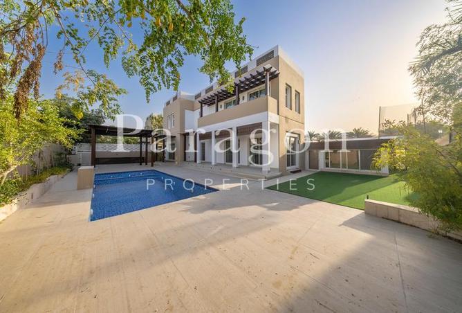 54384977 - Property Image 2