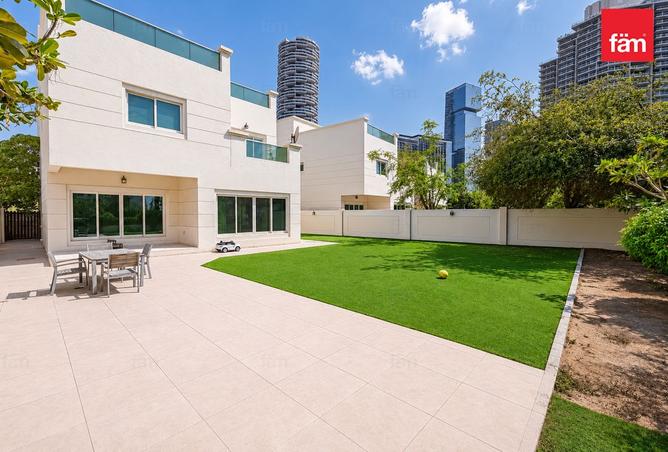Unfurnished | Well Maintained  | Large Garden