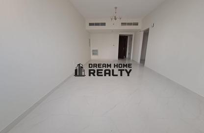 Apartment - 2 Bedrooms - 3 Bathrooms for rent in Al Mamzar Tower - Al Mamzar - Sharjah - Sharjah