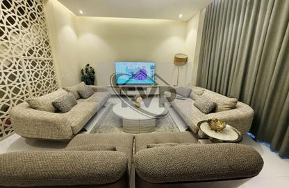 Villa - 4 Bedrooms - 6 Bathrooms for sale in Bloomingdale - Dubai Sports City - Dubai