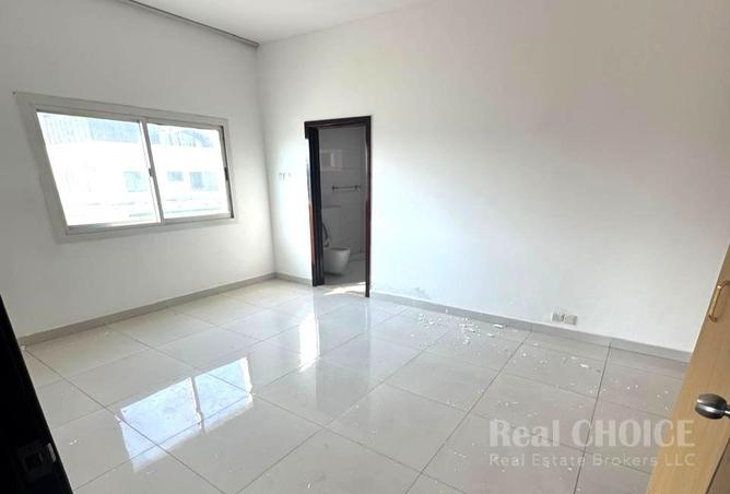 Closed Kitchen |Spacious | Prime Location |Deira photo 2