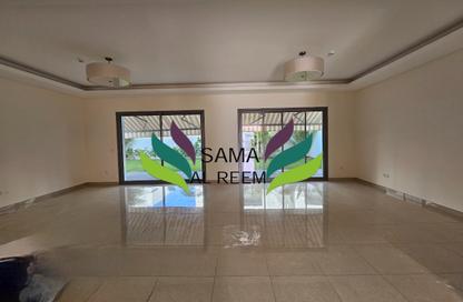 Villa - 5 - 6 for rent in Umm Suqeim 1 Villas - Umm Suqeim 1 - Umm Suqeim - Dubai Villa - 5 - 6 for rent in Umm Suqeim 1 Villas - Umm Suqeim 1 - Umm Suqeim - Dubai