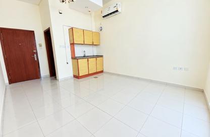 Apartment - Studio - 1 for rent in GGICO Building Moweilah - Muwaileh Commercial - Sharjah Apartment - Studio - 1 for rent in GGICO Building Moweilah - Muwaileh Commercial - Sharjah