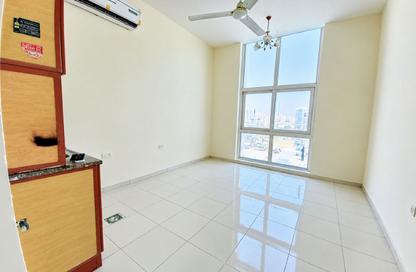 Apartment - Studio - 1 for rent in GGICO Building Moweilah - Muwaileh Commercial - Sharjah Apartment - Studio - 1 for rent in GGICO Building Moweilah - Muwaileh Commercial - Sharjah