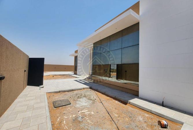 104671108 - Property Image 2