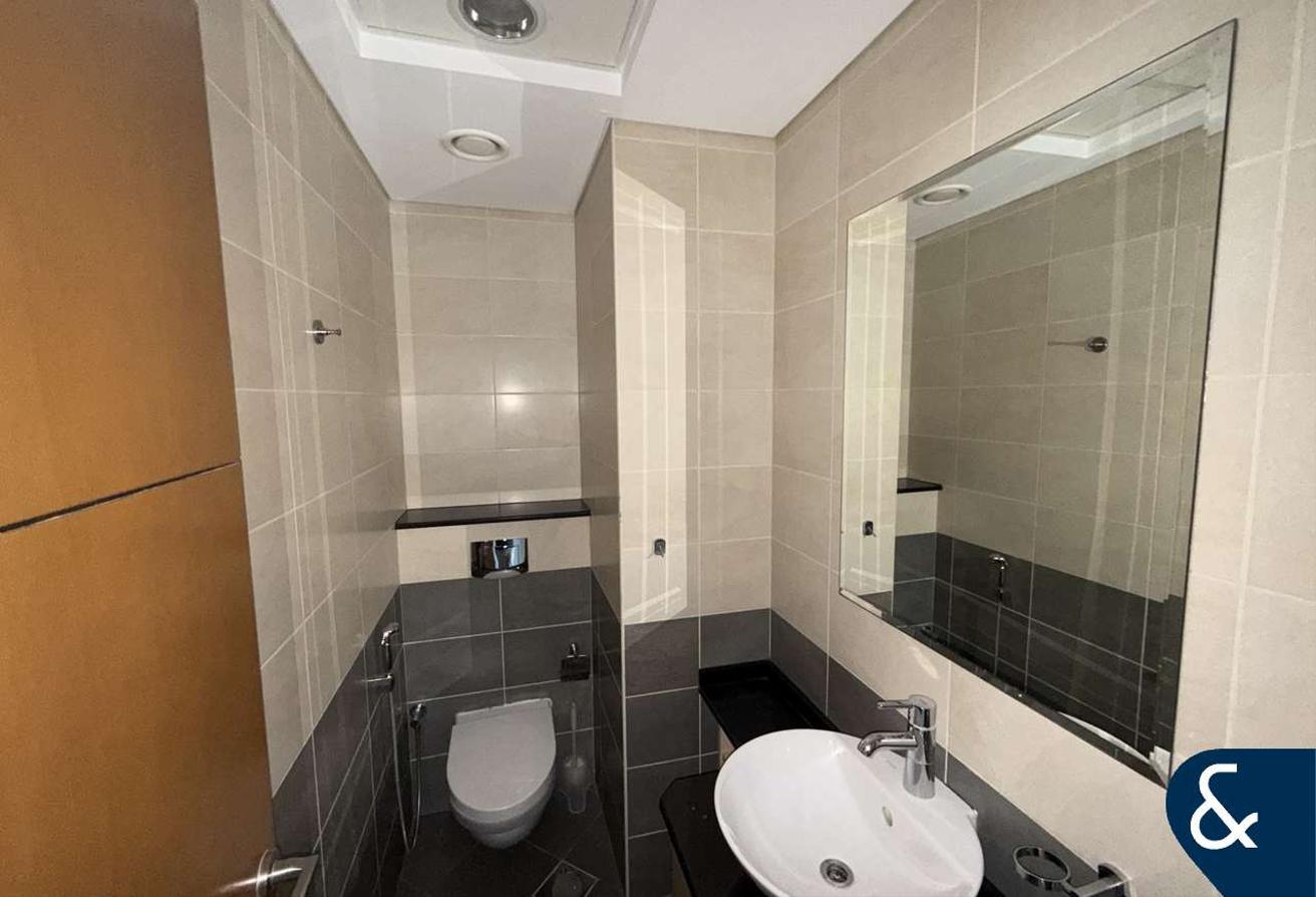 Three Bedroom | Furniture Optional | Sea View photo 13