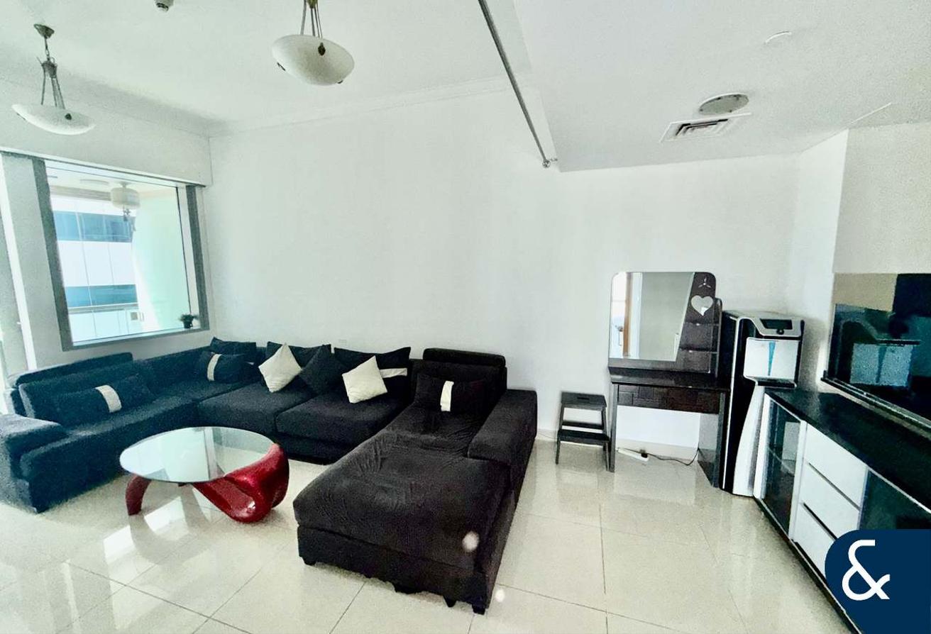Three Bedroom | Furniture Optional | Sea View photo 5
