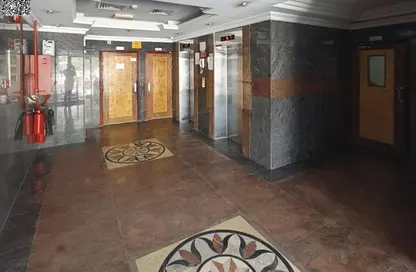 عمارة بالكامل للبيع في المنطقة الصناعية رقم 4 - المنطقة الصناعية بالشارقة - الشارقة