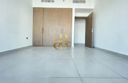 شقة - 2 غرف نوم - 3 حمامات للايجار في مونت روز ريزيدنس A - مونت روز - حديقة دبي العلميه - دبي