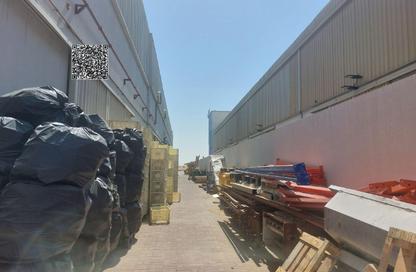 Warehouse - Studio - 7+ Bathrooms for sale in Umm Al Thuoob - Umm Al Quwain