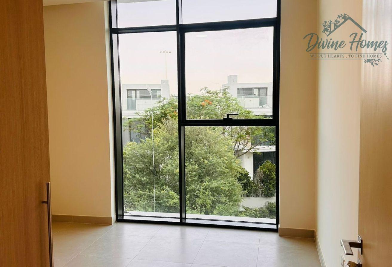 Ready to Move | Premium Amenities | Golf Views photo 9