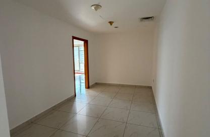 Apartment - 3 - 5 for rent in Al Majaz 3 - Al Majaz - Sharjah