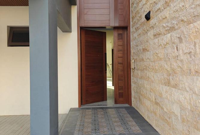 82811820 - Property Image 2