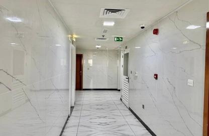 Apartment - 2 Bedrooms - 3 Bathrooms for rent in Samayen Suites 2 - Al Muraqqabat - Deira - Dubai