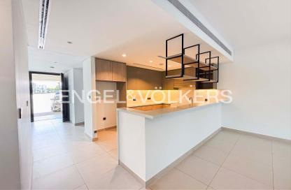 Townhouse - 3 - 4 for rent in Aura Gardens - Tilal Al Ghaf - Dubai