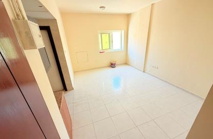 Apartment - Studio - 1 for rent in Fire Station Road - Muwaileh - Sharjah Apartment - Studio - 1 for rent in Fire Station Road - Muwaileh - Sharjah