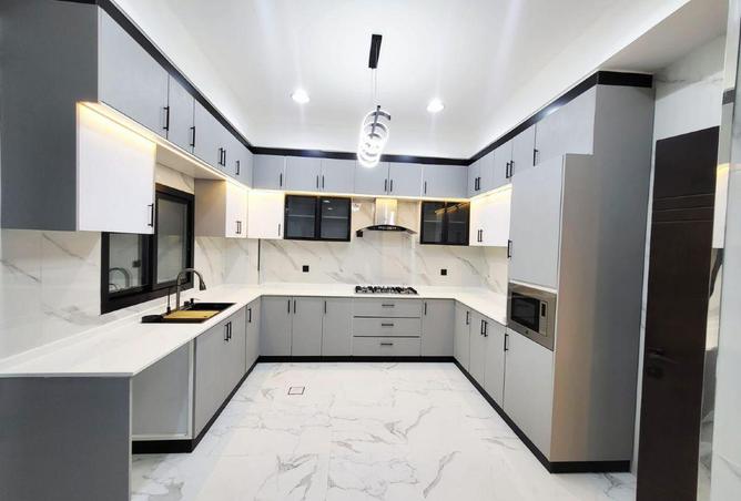 95709528 - Property Image 2