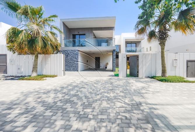 √ Stand Alone 4SB Villa 2nd Row from Golf Course √