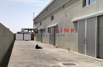 Warehouse - Studio - 7+ for rent in Al Jlail - Al Sajaa - Sharjah