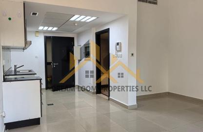Apartment - Studio - 1 for rent in Tower 8 - Al Reef Downtown - Al Reef - Abu Dhabi Apartment - Studio - 1 for rent in Tower 8 - Al Reef Downtown - Al Reef - Abu Dhabi