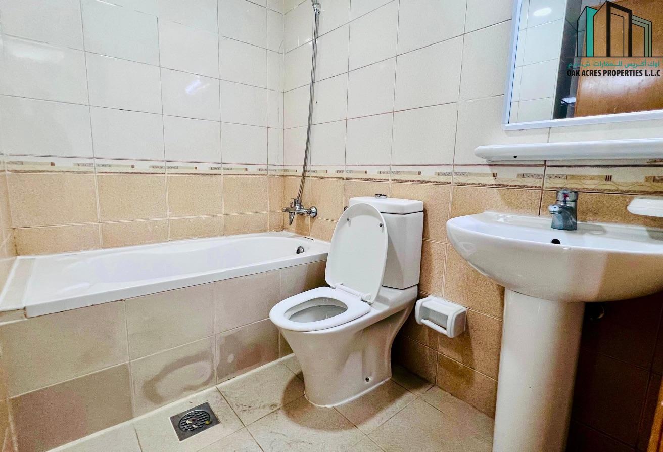 Spacious 1 BHK | Close to NMC Hospital | Family photo 4