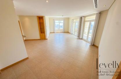 Apartment - 3 Bedrooms - 4 Bathrooms for rent in Al Das - Shoreline Apartments - Palm Jumeirah - Dubai