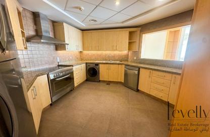Apartment - 3 Bedrooms - 4 Bathrooms for rent in Al Das - Shoreline Apartments - Palm Jumeirah - Dubai