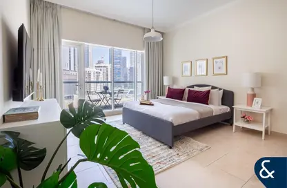 Apartment - 1 Bathroom for rent in Burj Al Nujoom - Downtown Dubai - Dubai