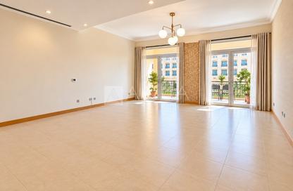 Apartment - 2 - 2 for sale in Al Anbara - Shoreline Apartments - Palm Jumeirah - Dubai