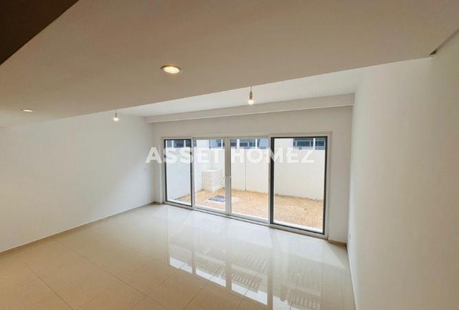 75030812 - Property Image 2