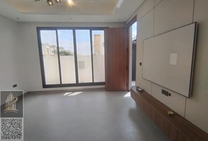 70299998 - Property Image 2