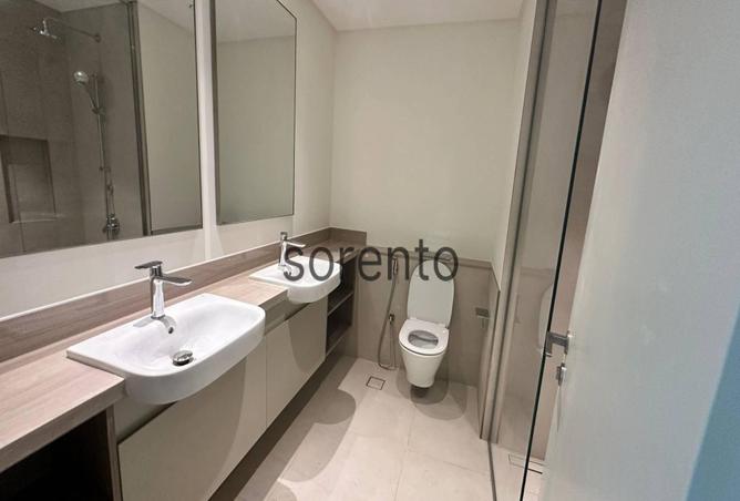 98262092 - Property Image 3