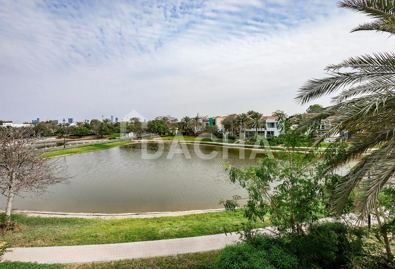 Upgraded | Fully Furnished | Lake View photo 10