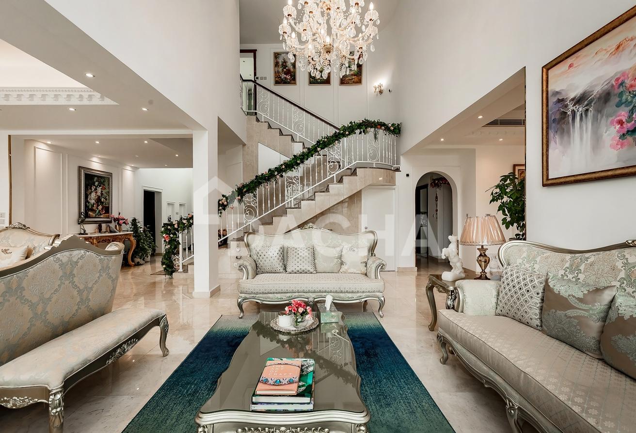 Upgraded | Fully Furnished | Lake View photo 7