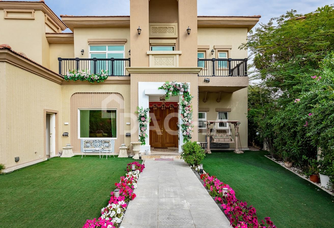 Upgraded | Fully Furnished | Lake View photo 12